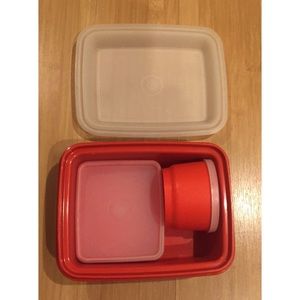 Children size  vintage Tupperware lunch contain color red